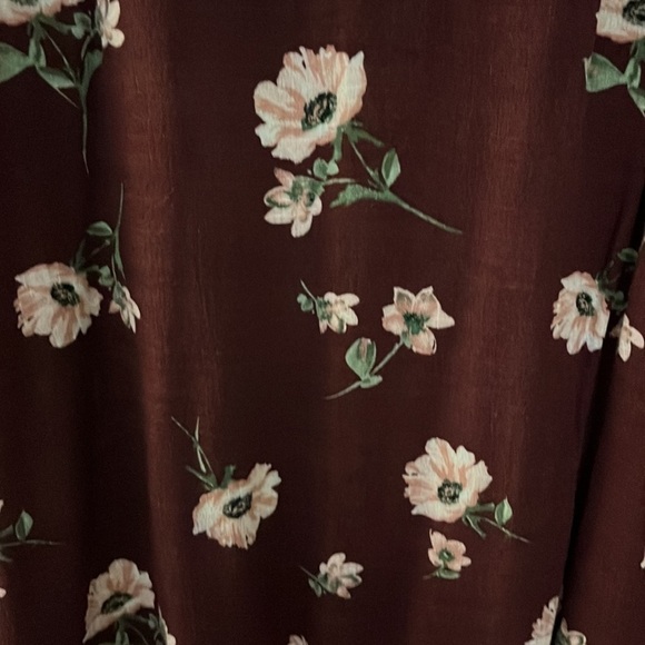 Lush eggplant colored dress with flowers. 3/4 flared sleeves. Size Medium - Picture 5 of 10